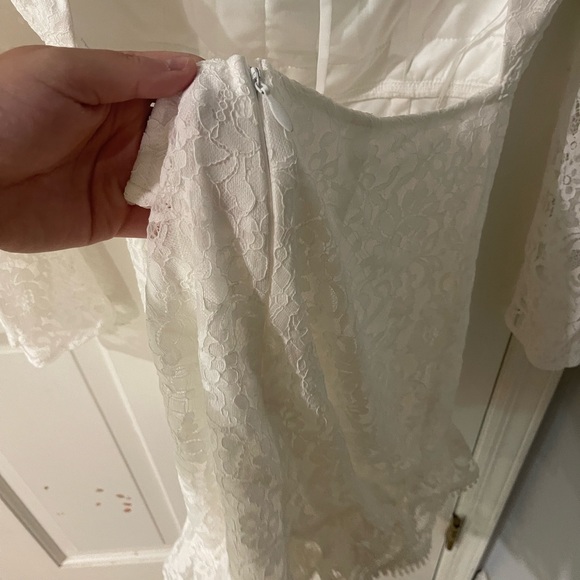 BRAND NEW W TAGS GORGEOUS WHITE LONG SLEEVE OPEN BACK LULUS WOMENS DRESS (S:L) - Picture 7 of 9